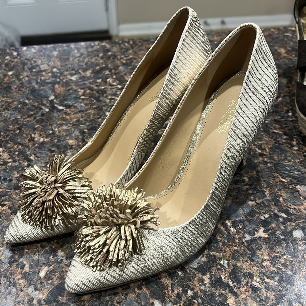 Clearing my closet. Branded shoes , Michael Kors, Nicole.7.5, 8 M - Picture 4 of 6